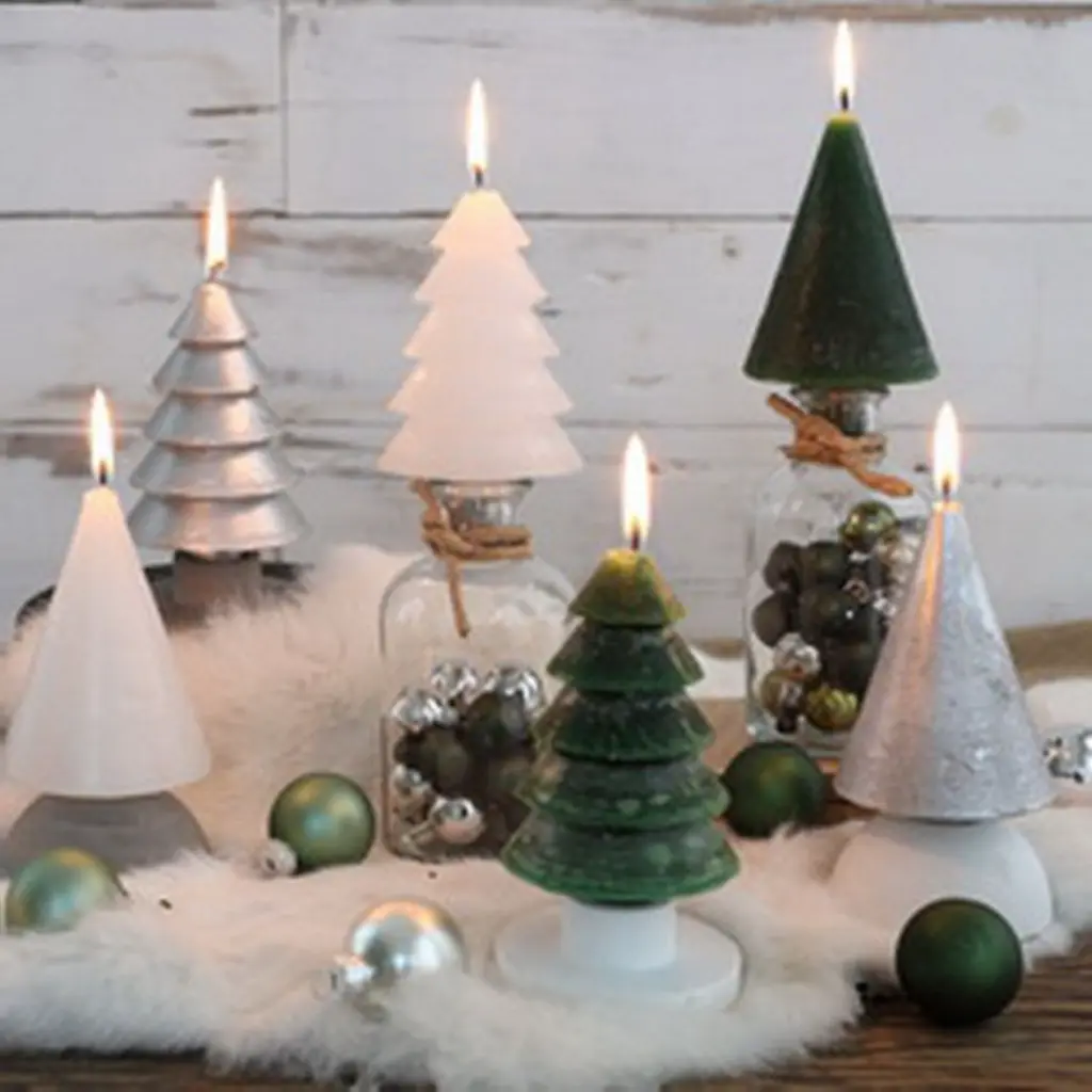 Tree candle h.12 Ø7 cm dark green.webp