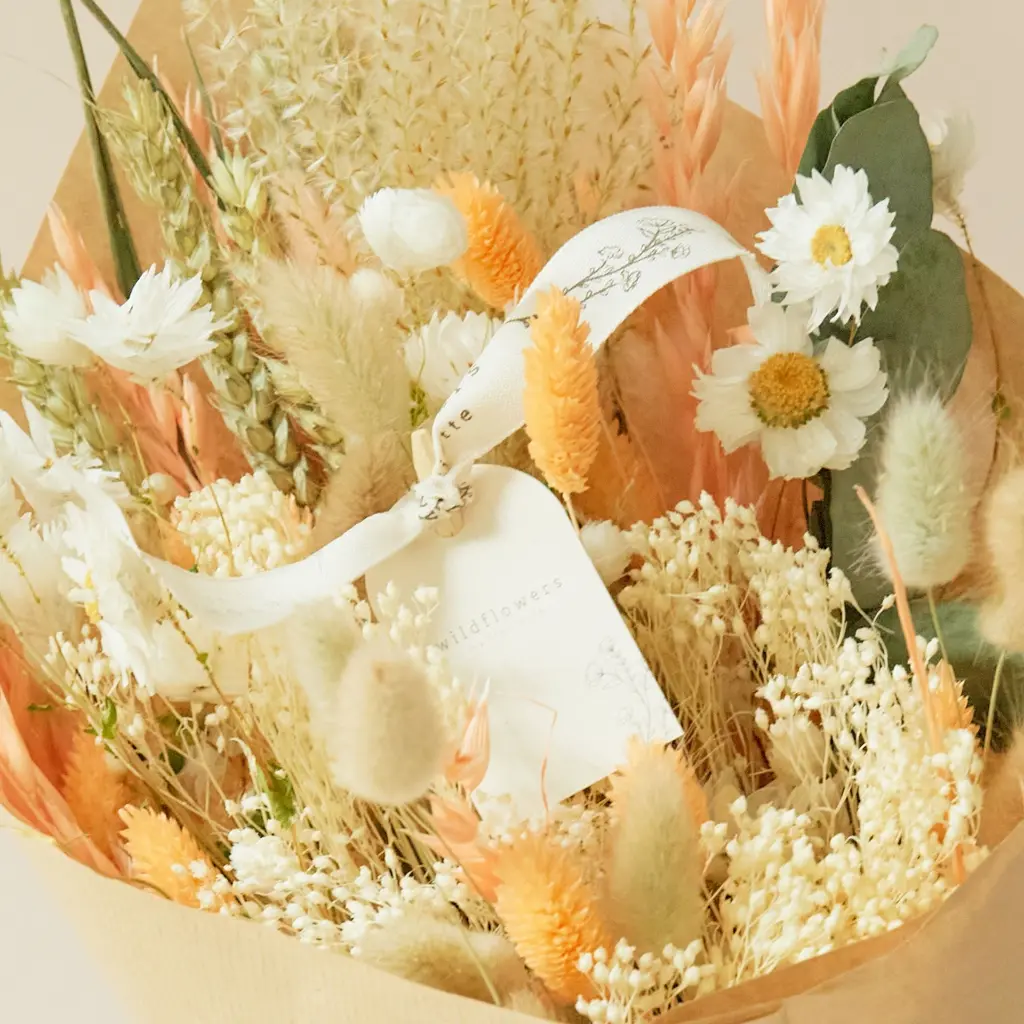 Field Bouquet Exclusive - Peach (3).webp