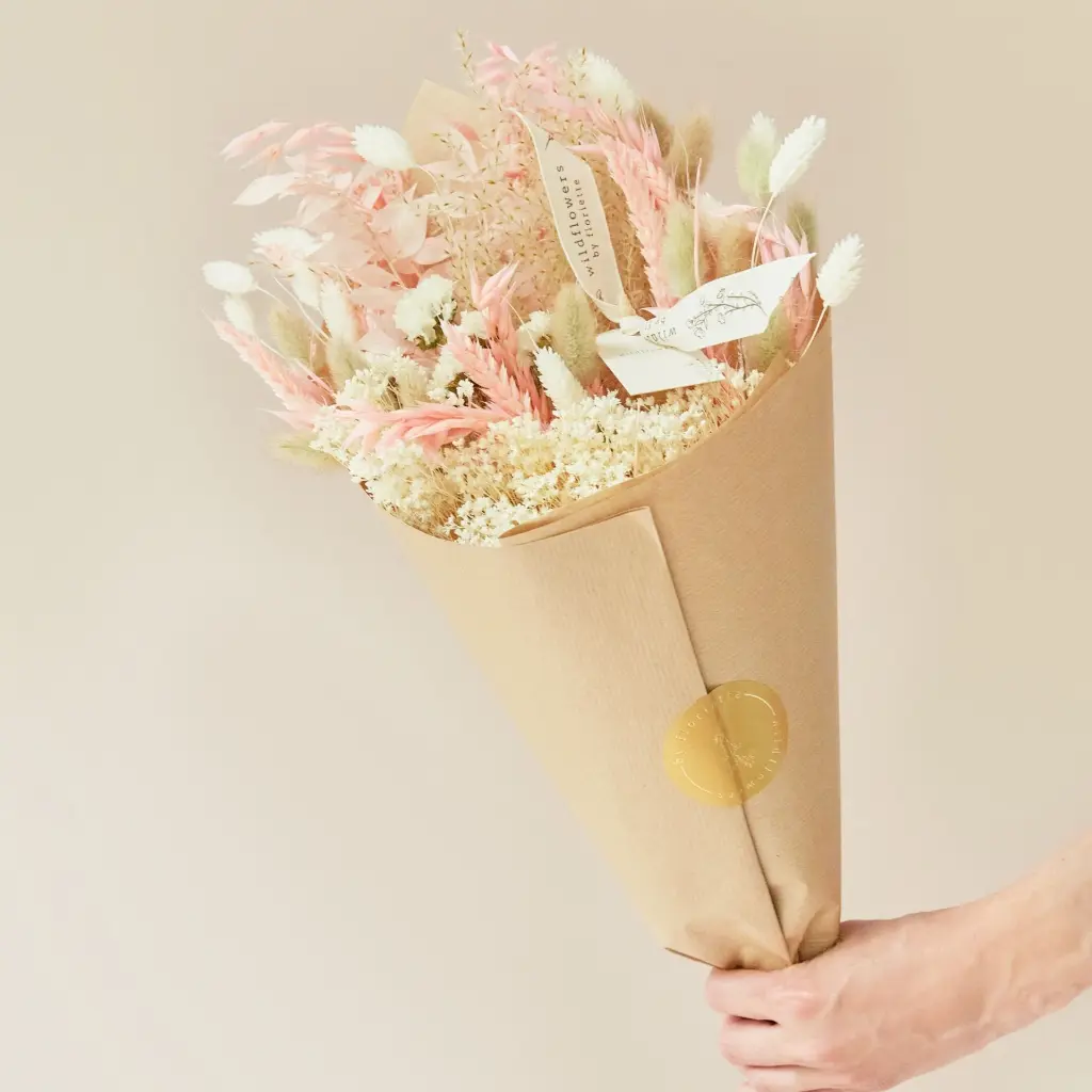 Field Bouquet Exclusive - Blush (2).webp