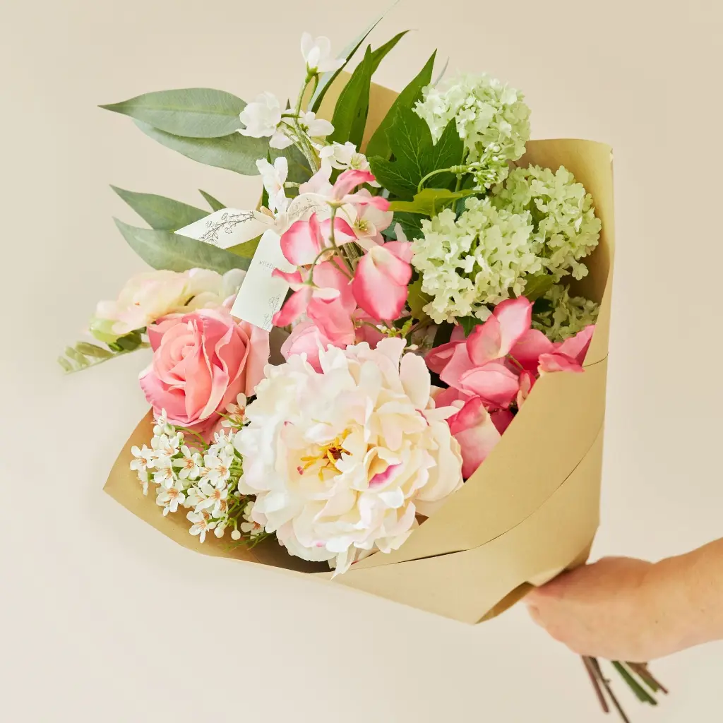 Classic Artificial Bouquet - Pink Elegance.webp