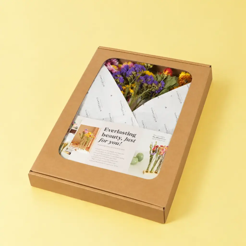 Flowers in Giftbox with vases - Multi