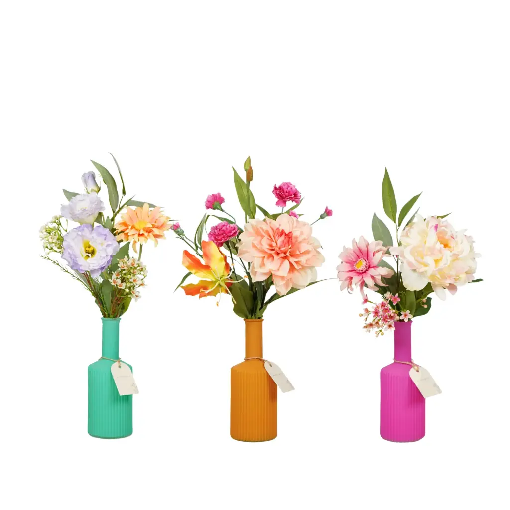 Artificial flowers in Vase - Pastel