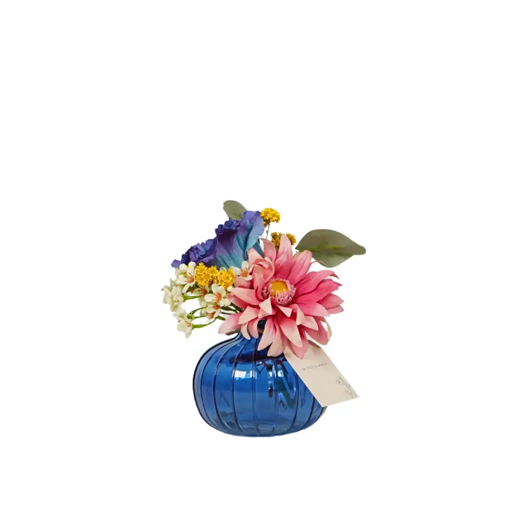 Artificial flowers in Bottle - Dutch
